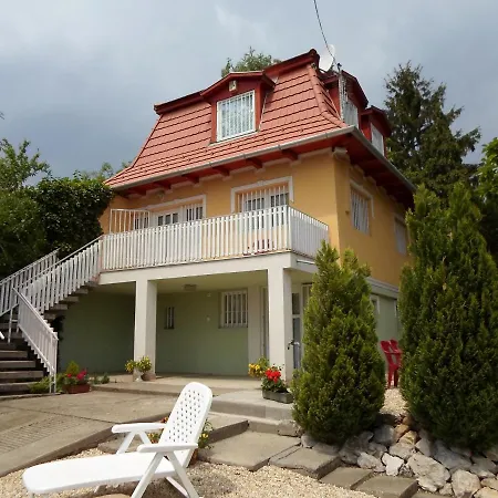 Naposdomb Vendeghaz Apartament Miszkolc