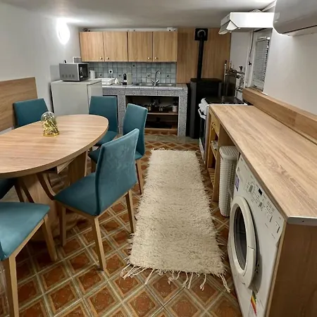 Apartament Naposdomb Vendeghaz Mişcolţ