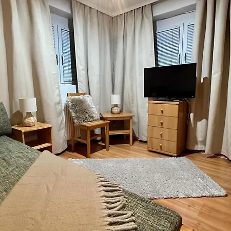 Naposdomb Vendeghaz *